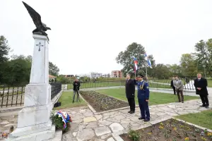 Wreaths Laid at the Slovak Cemetery Wreaths Laid at the Slovak Cemetery