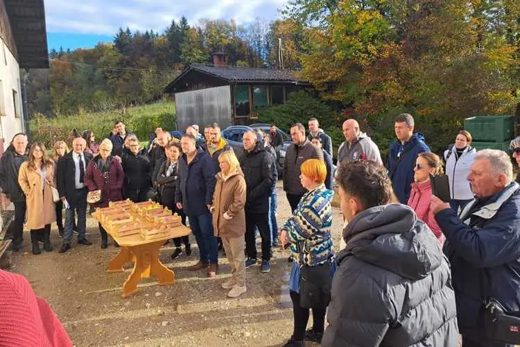 Farmers as Ambassadors of Šumadija – Reception with the Mayor After the Visit to Slovenia Farmers as Ambassadors of Šumadija – Reception with the Mayor After the Visit to Slovenia