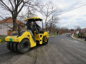 Асфалтирање улица у МЗ Петровац