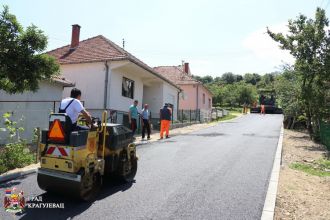 ЈКП Шумадија асфалтирала четири улице у насељима Станово и Велико Поље