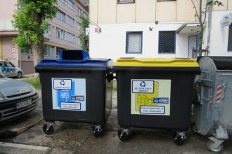 Постављање 120 нових пластичних контејнера на 60 локација у граду