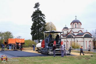 Школа у Цветојевцу добила дечије игралиште