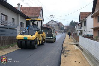 Završni radovi na asfaltiranju Krfske ulice