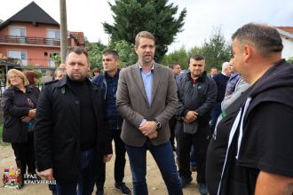 Радови на повезивању насеља Ждраљица и Трмбас