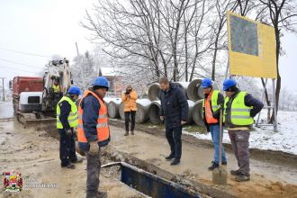 Gradonačelnik Nikola Dašić obišao radove na kanalizacionoj mreži u Beloševcu